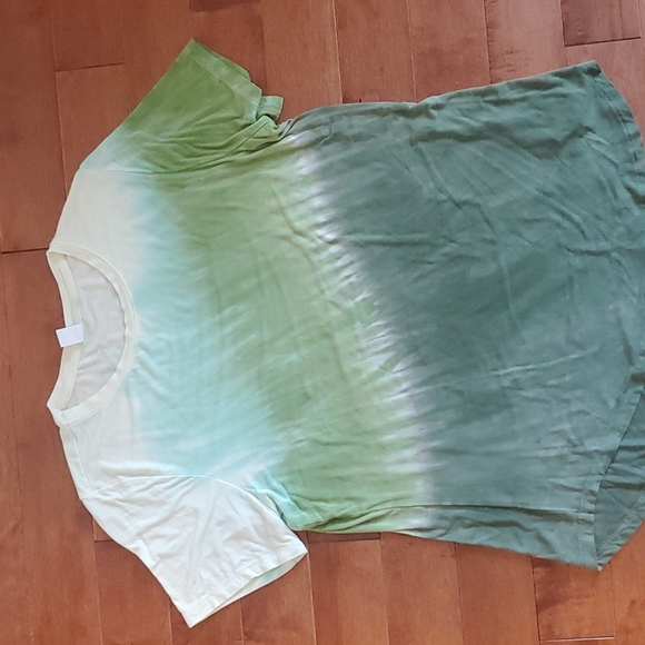 Old Navy tie dye tshirt - Picture 3 of 4